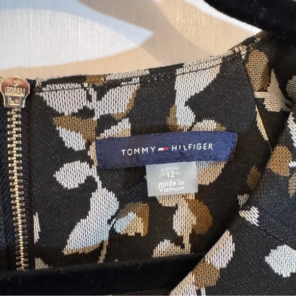 Elegant Black Cream Tommy Hilfiger size 12 Leaf Print Dress casual - Picture 6 of 7